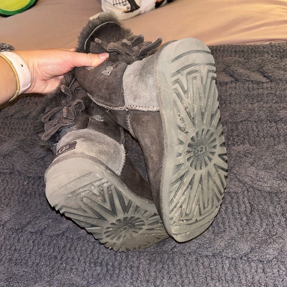 Grey Uggs - Picture 4 of 4